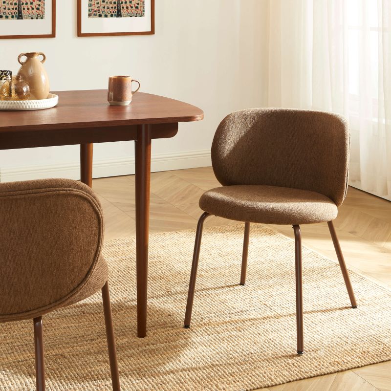 Chairs & Armchairs