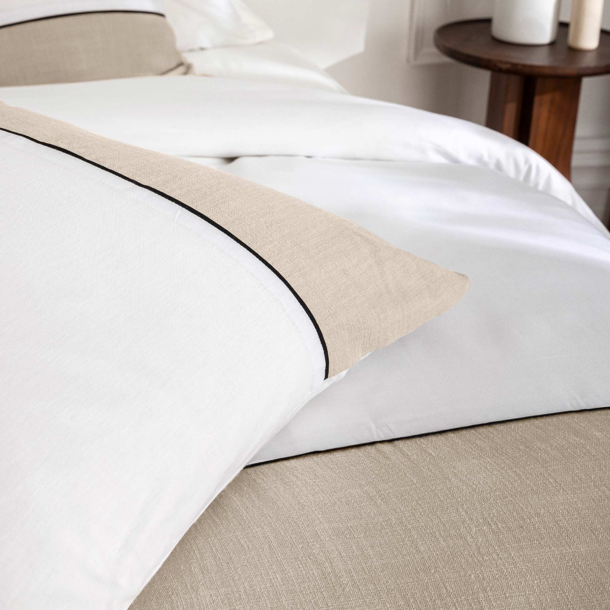 BROLE Duvet Cover Set White 94" x 87" (3-Piece Set)