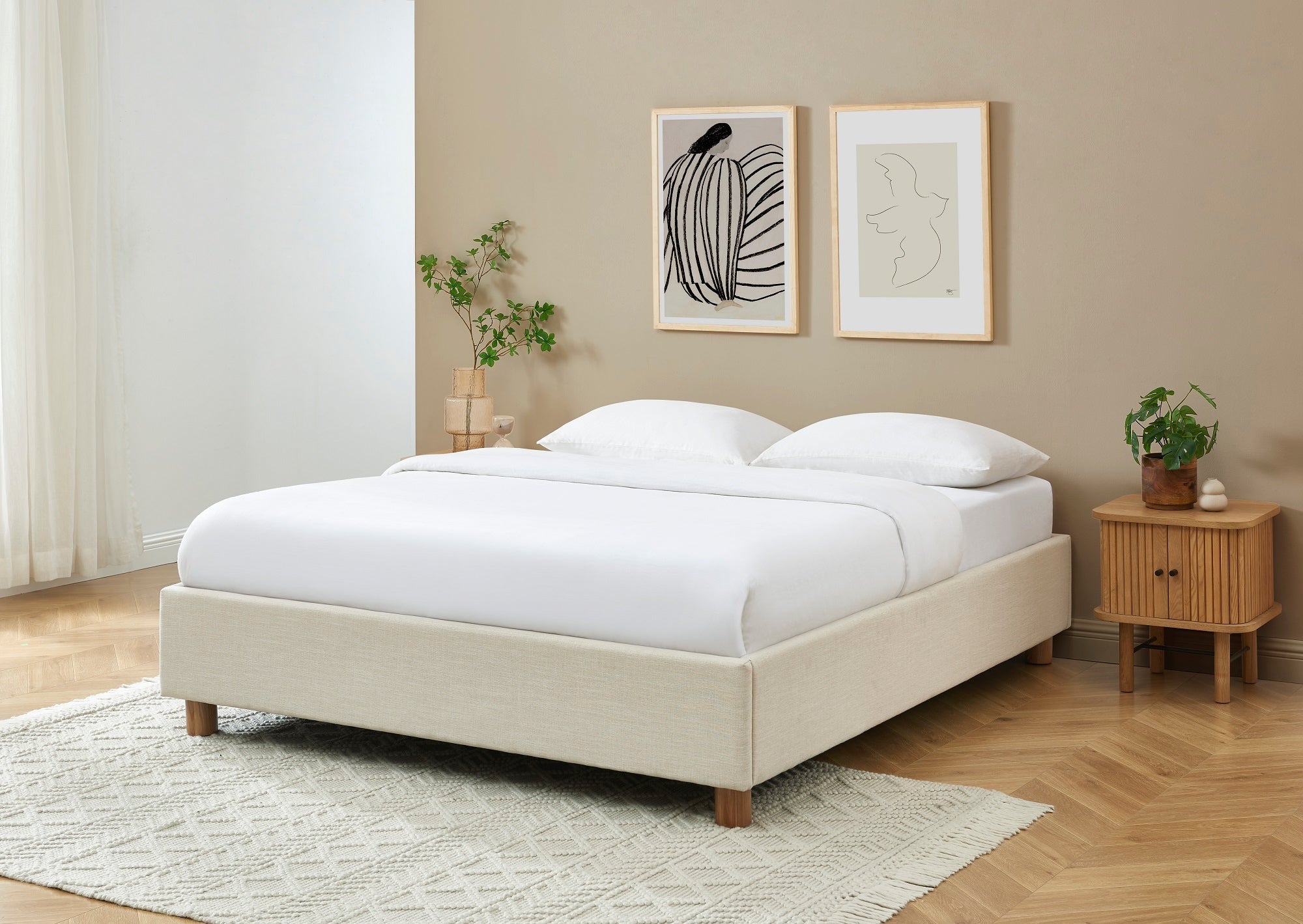 KORALL Upholstered Storage Bed with Slatted Base – Off-White