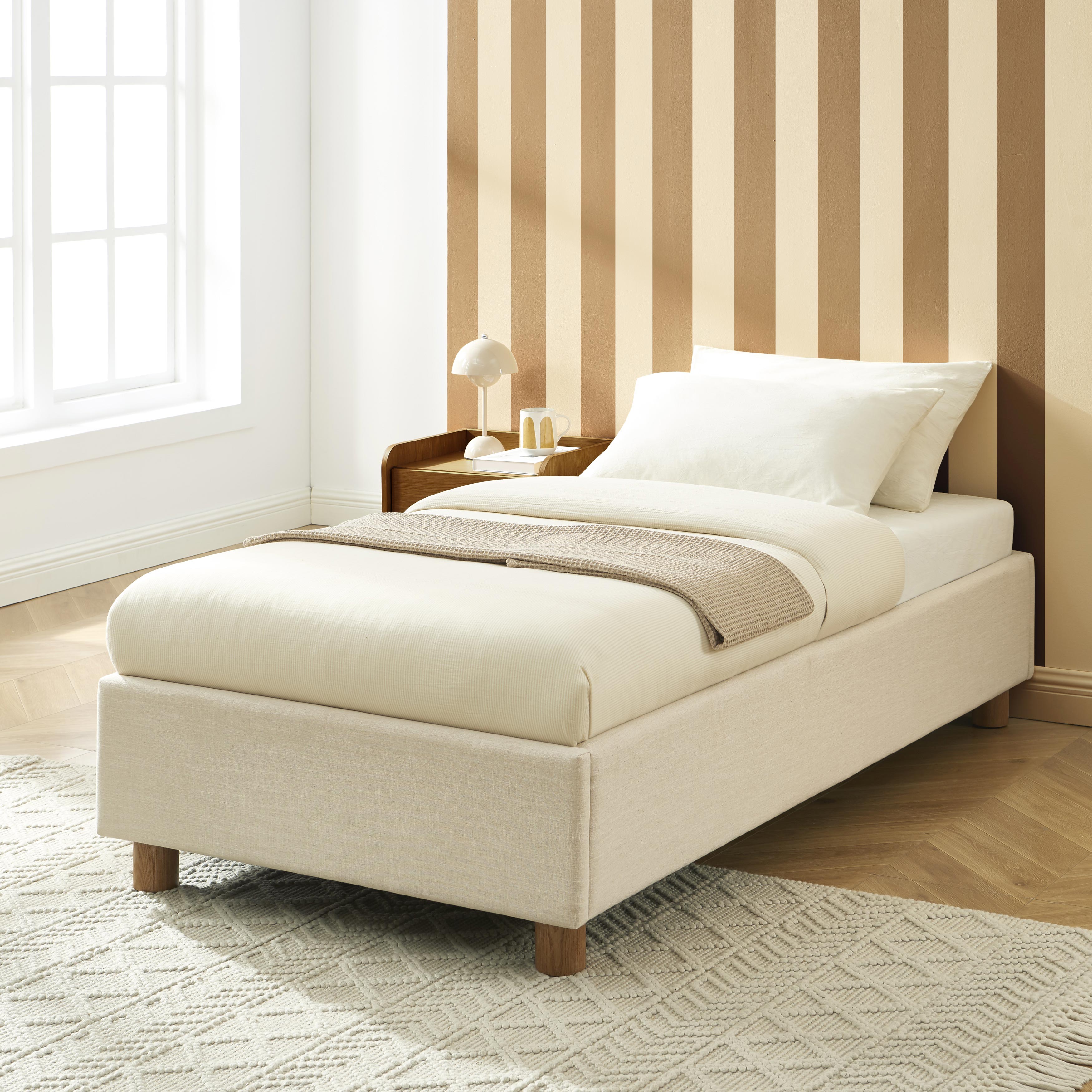 KORALL Upholstered Storage Bed with Slatted Base – Off-White