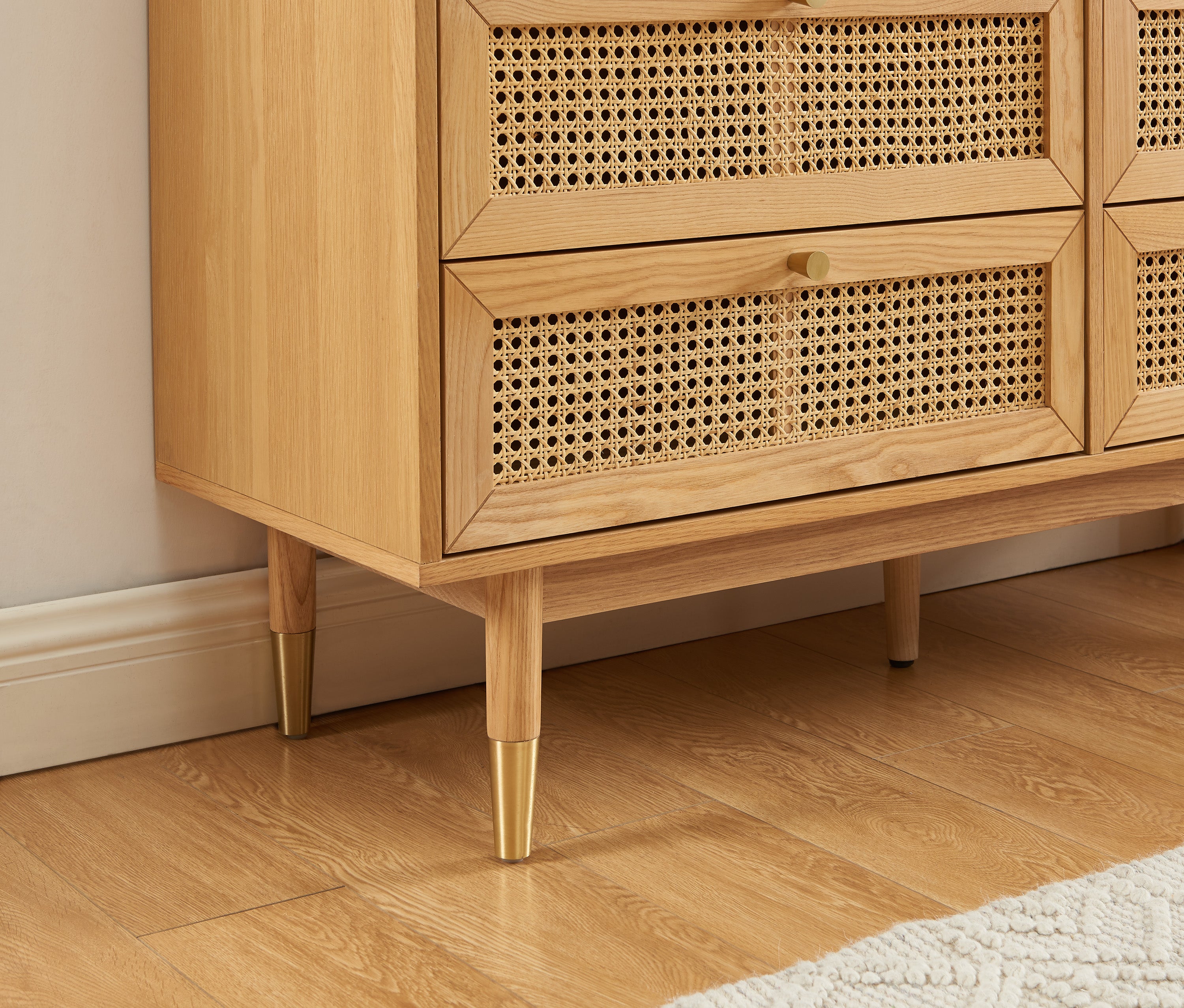 LEON Wood Veneer Chest of Drawers - Light wood