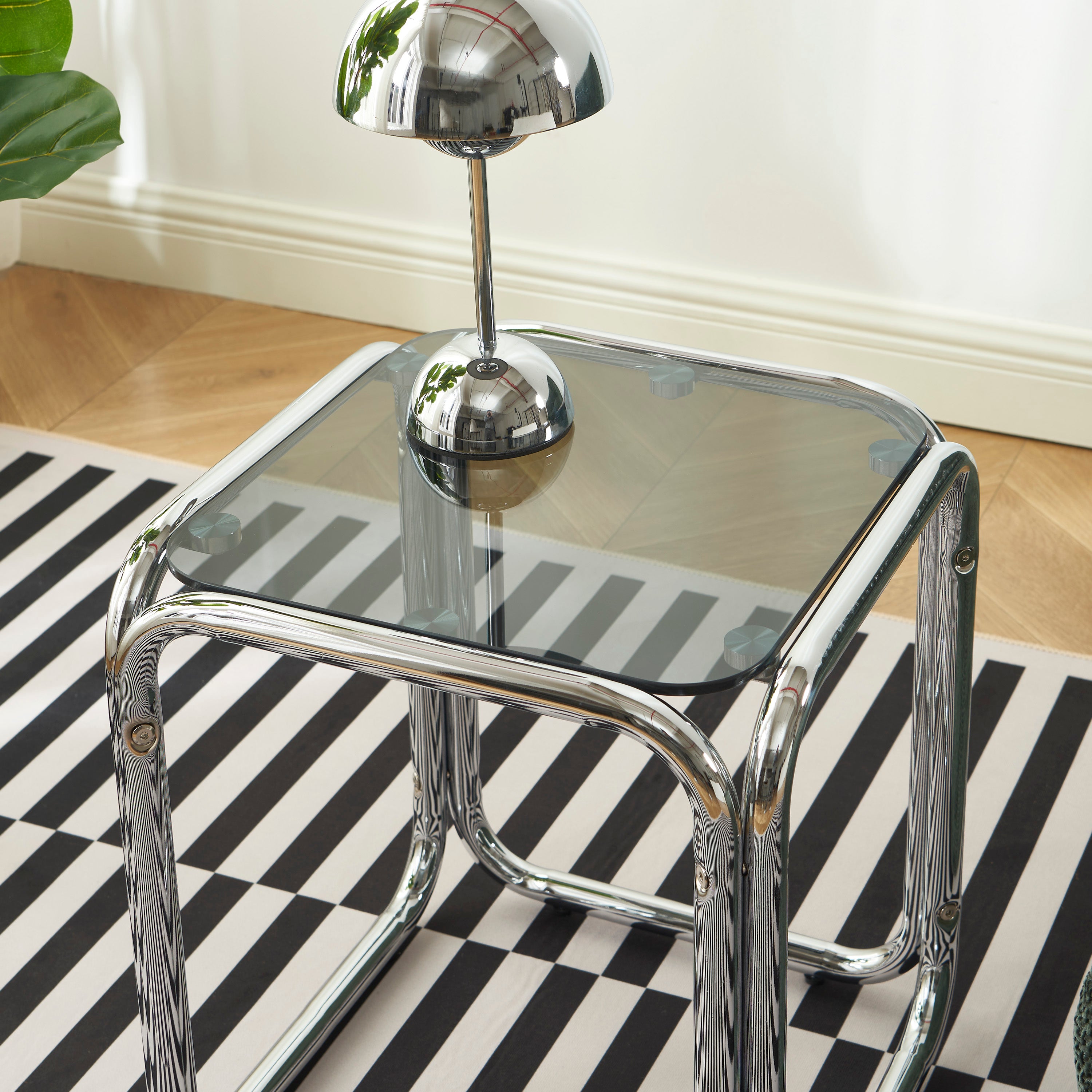 MAGGY Extendable Dining Table – Black
