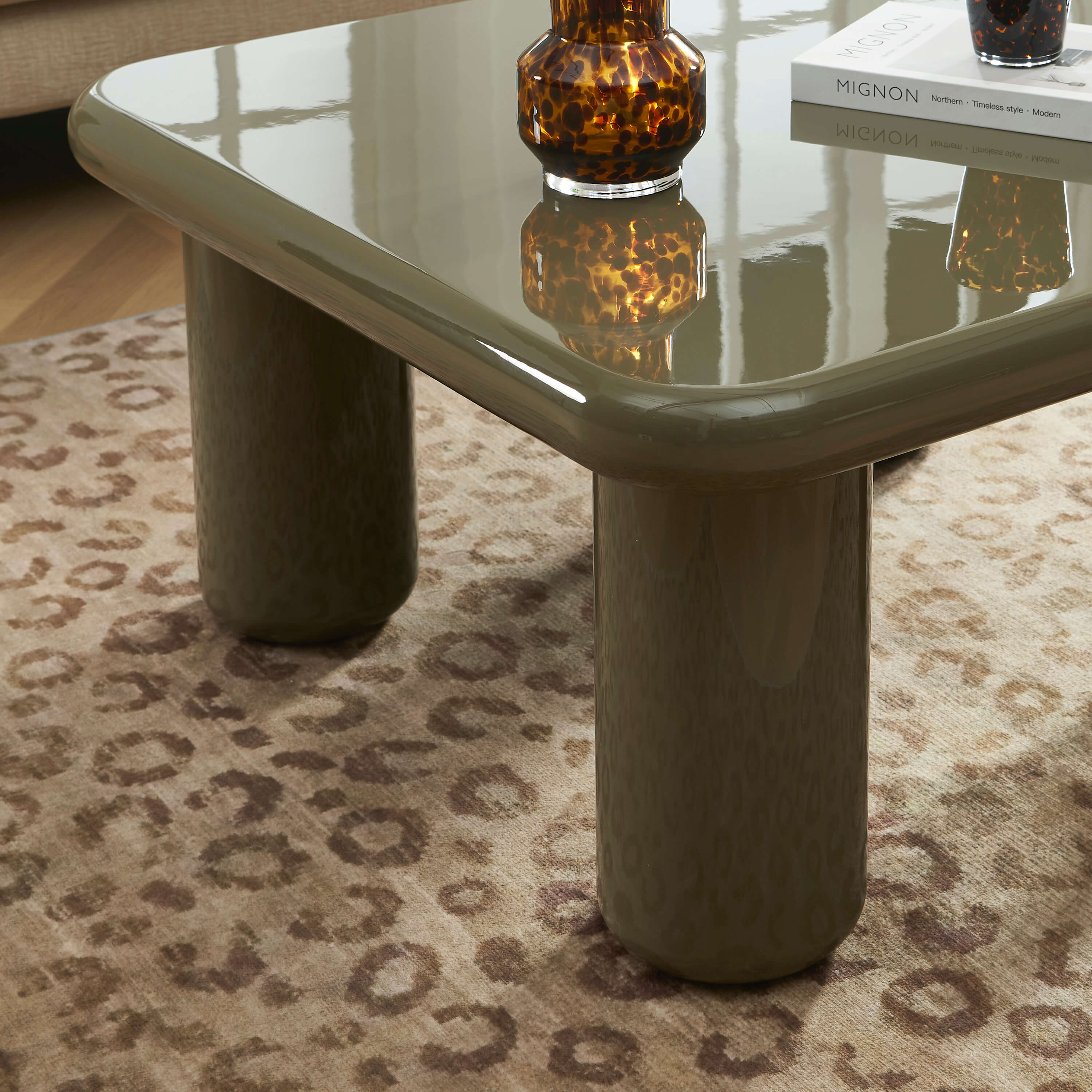 MOXY Coffee Table High Gloss Finish (31") - Green
