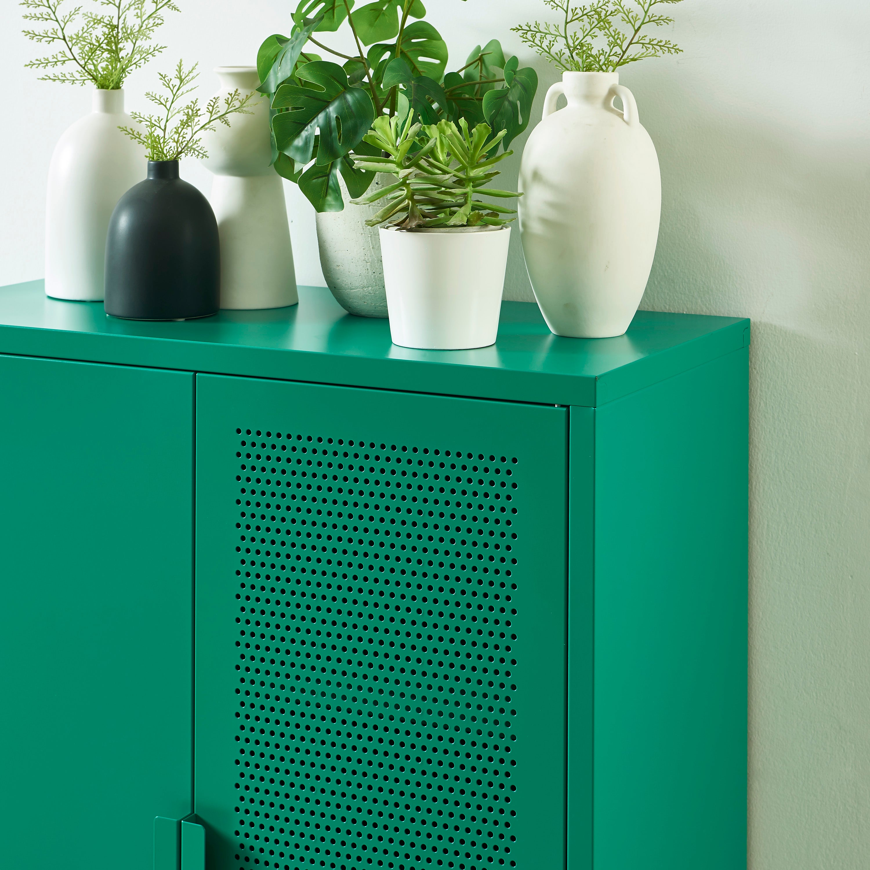 PANTONE® Metal Sideboard – Emerald green