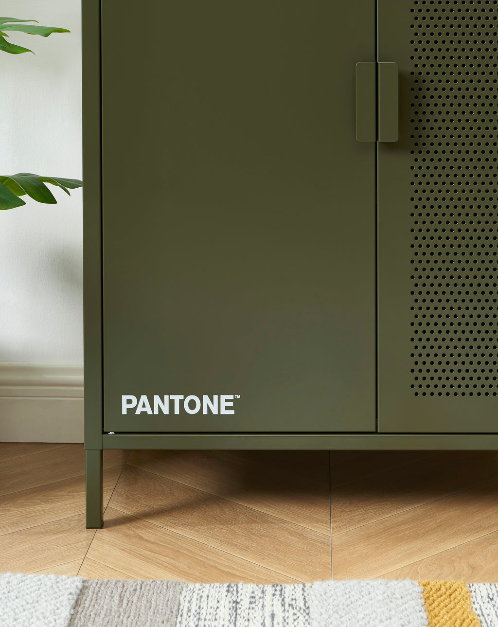 PANTONE® Metal Sideboard – Olive green