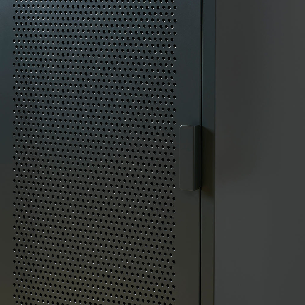 PANTONE® Metal Wardrobe – Anthracite