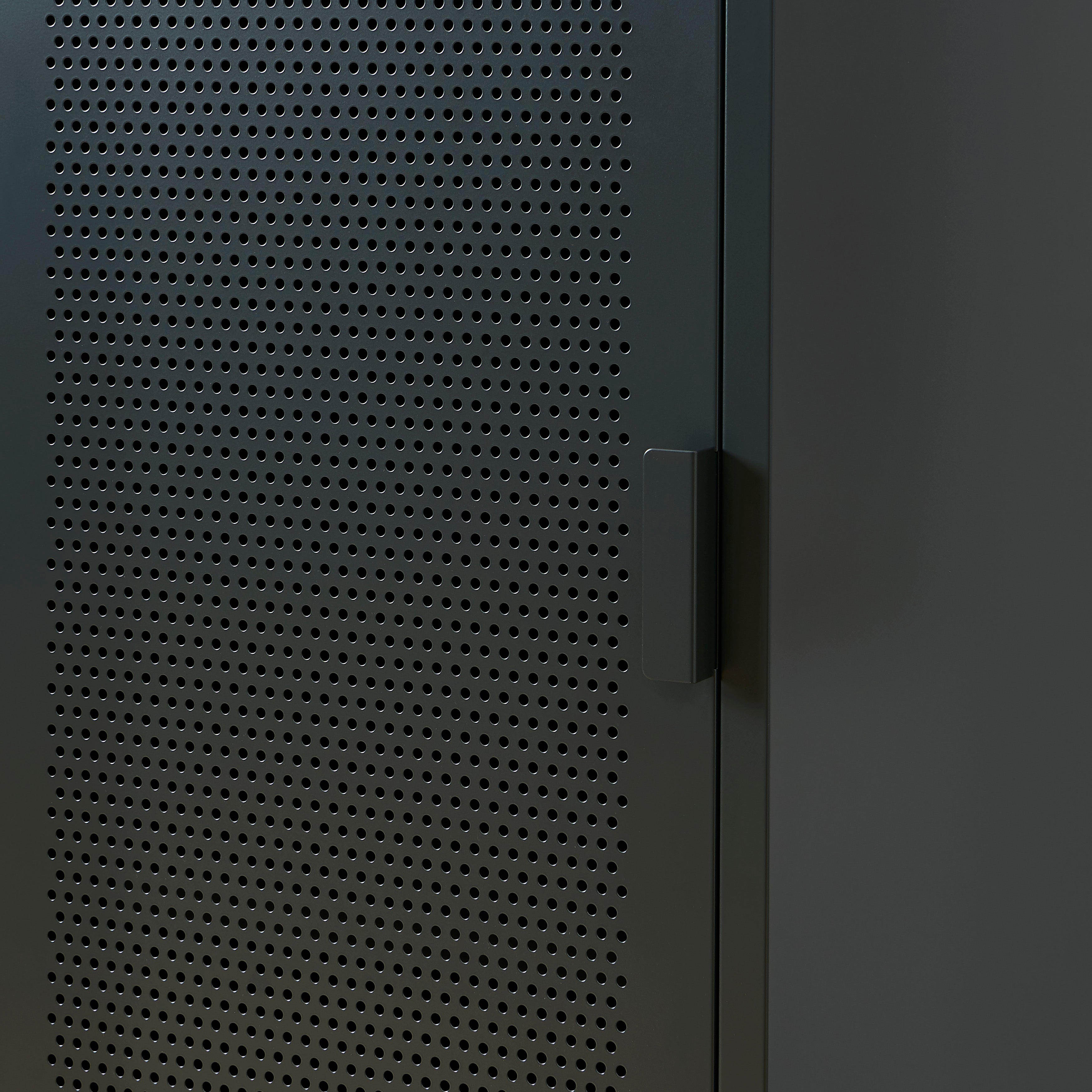 PANTONE® Metal Wardrobe – Anthracite
