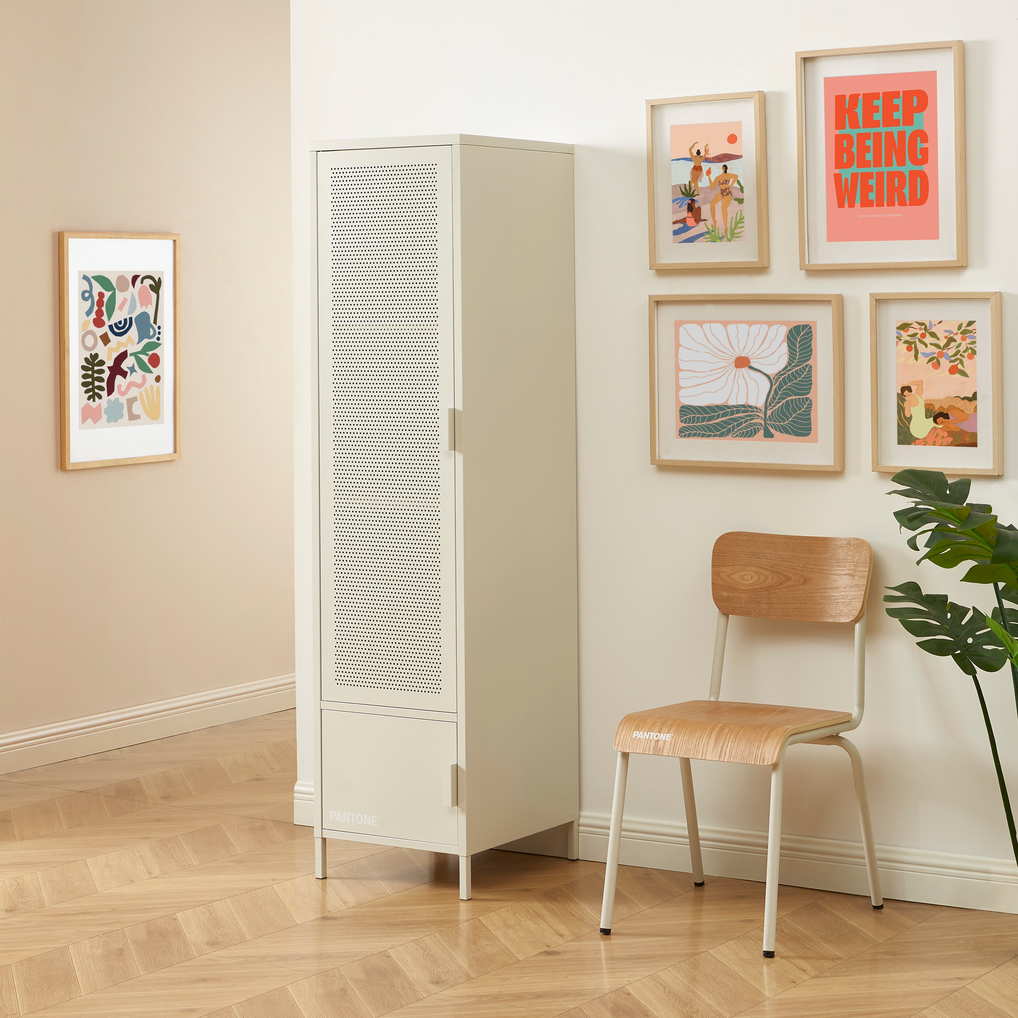 PANTONE® Metal Wardrobe – Sand
