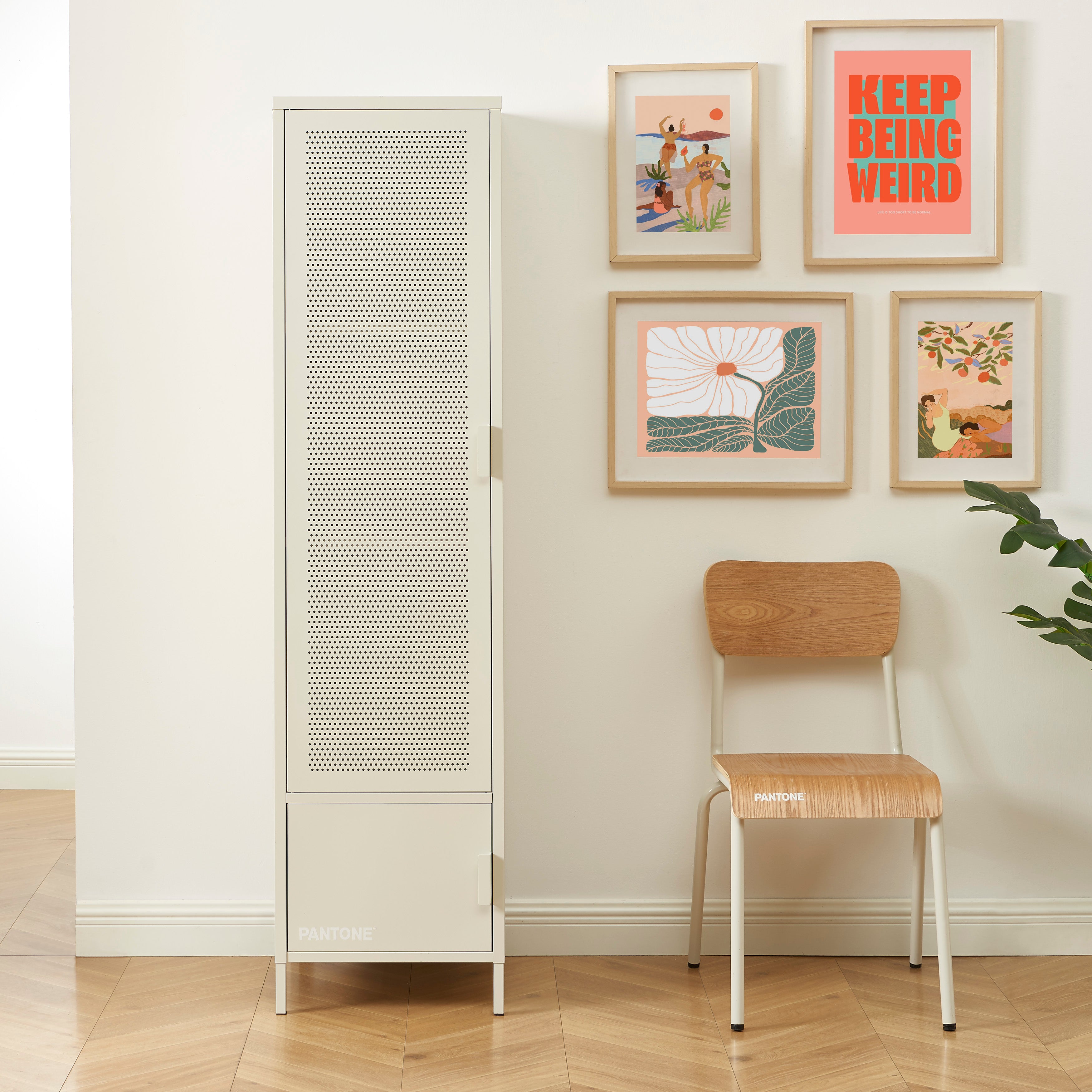 PANTONE® Metal Wardrobe – Sand