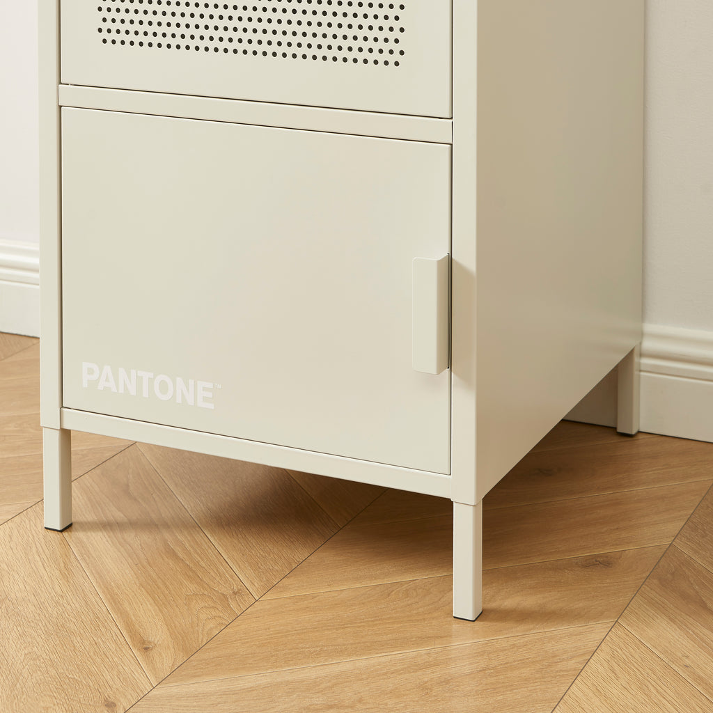 PANTONE® Metal Wardrobe – Sand