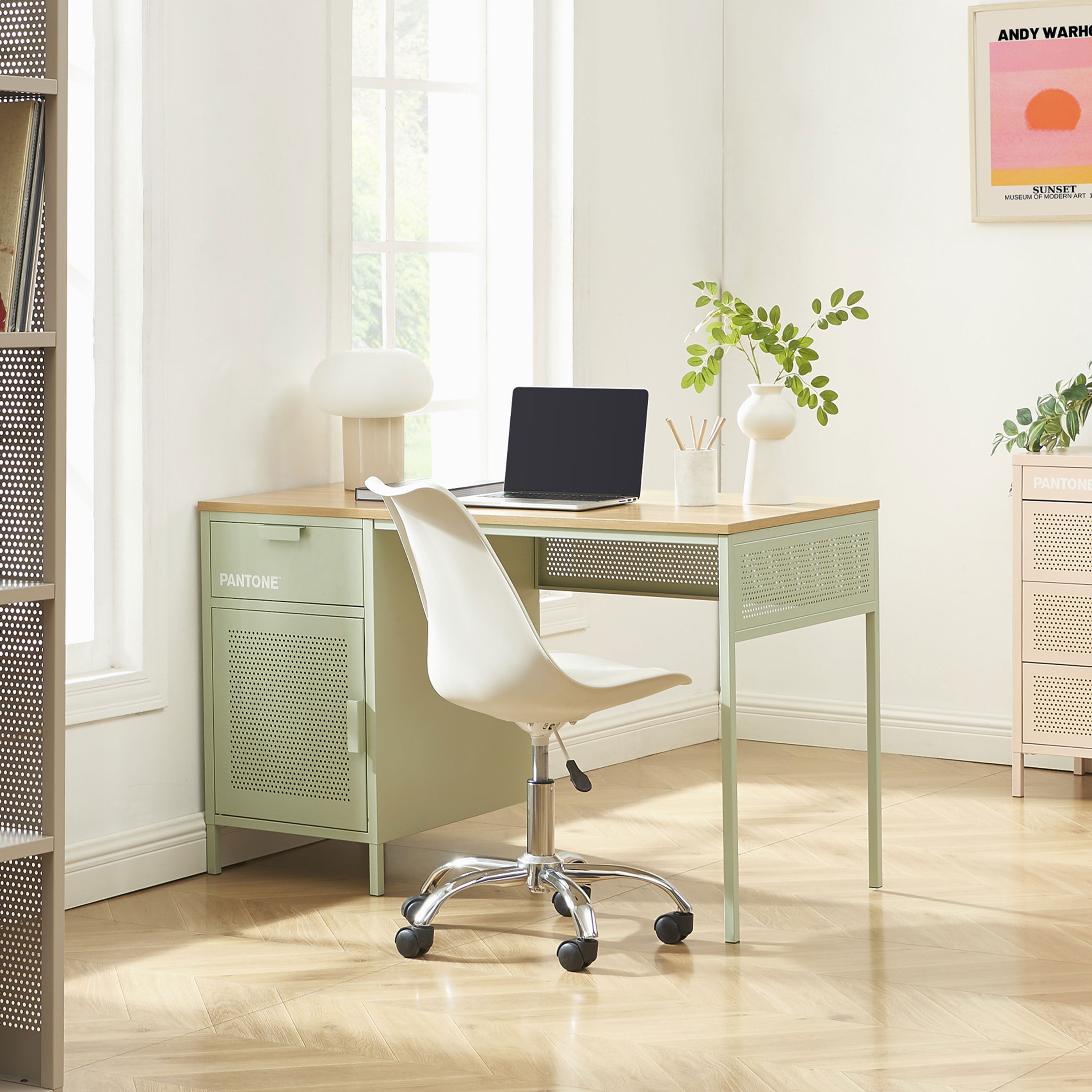 PANTONE® Metal Desk – Almond green