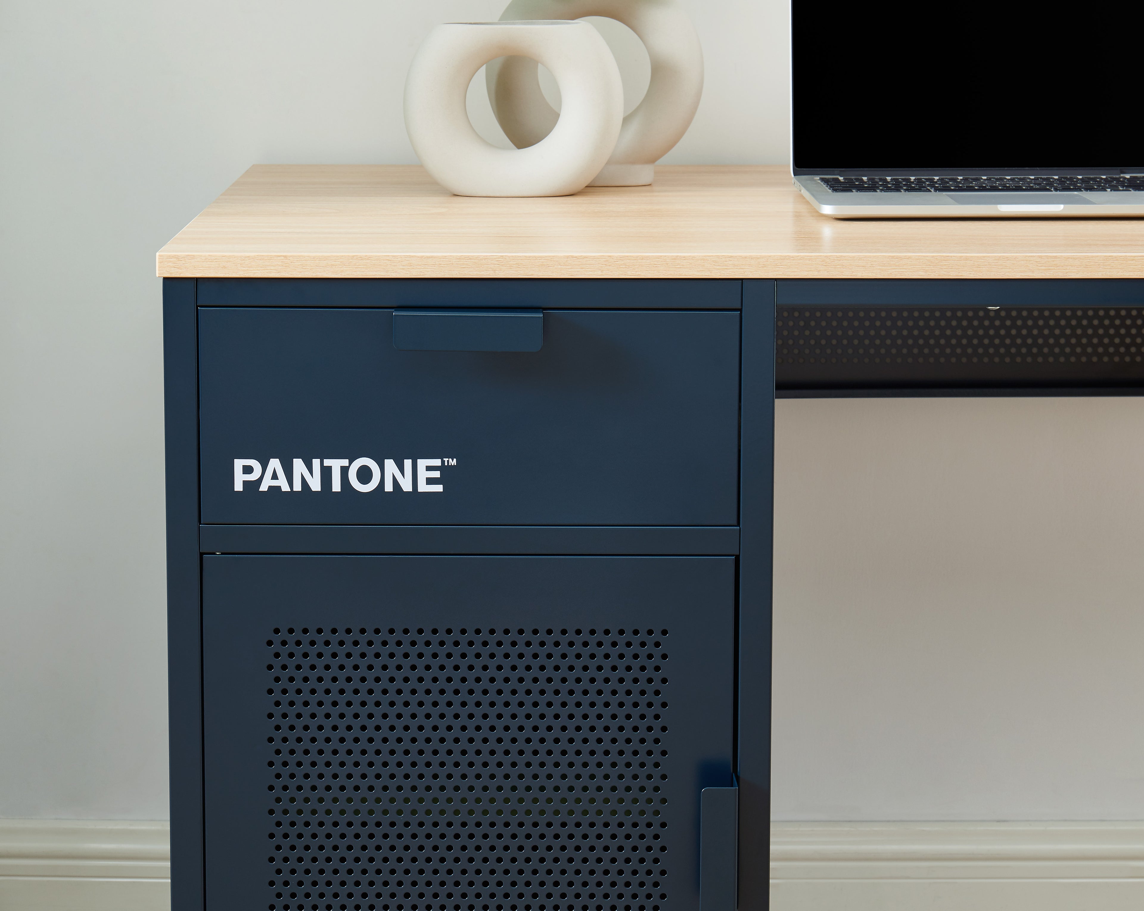 PANTONE® Metal Desk – Midnight blue