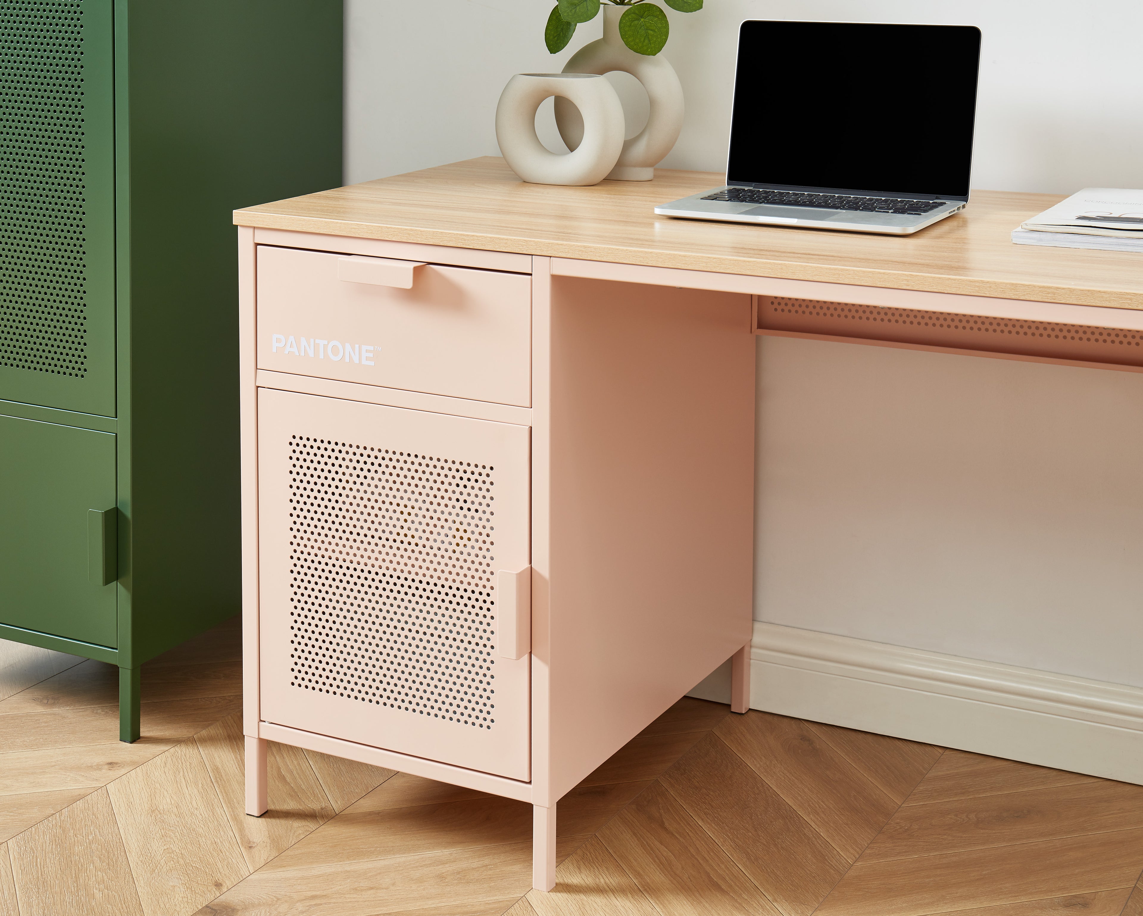PANTONE® Metal Desk – Pink