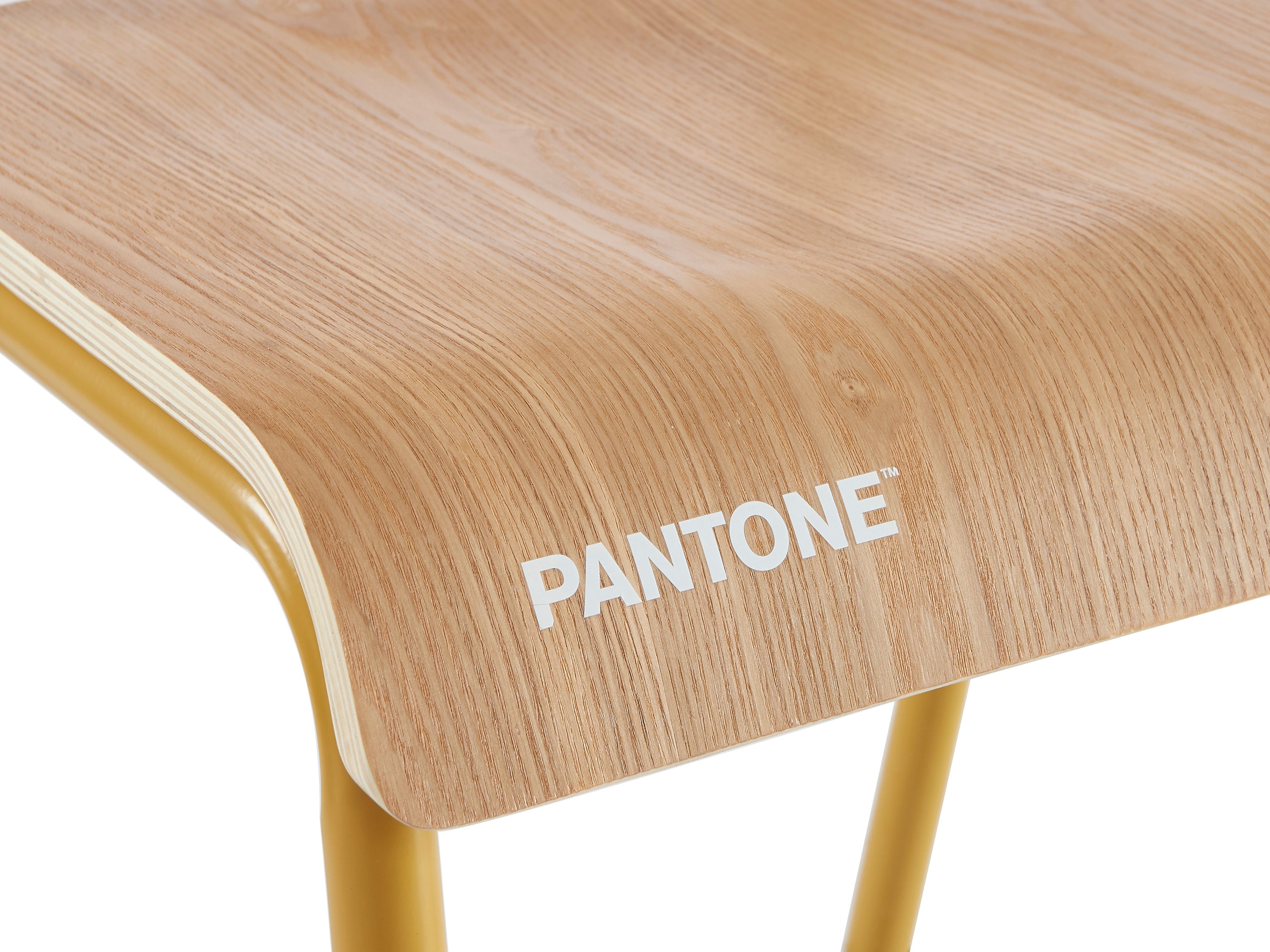 PANTONE® Set of 2 Dining Chairs with Ash Veneer Seat and Metal Legs – Mustard