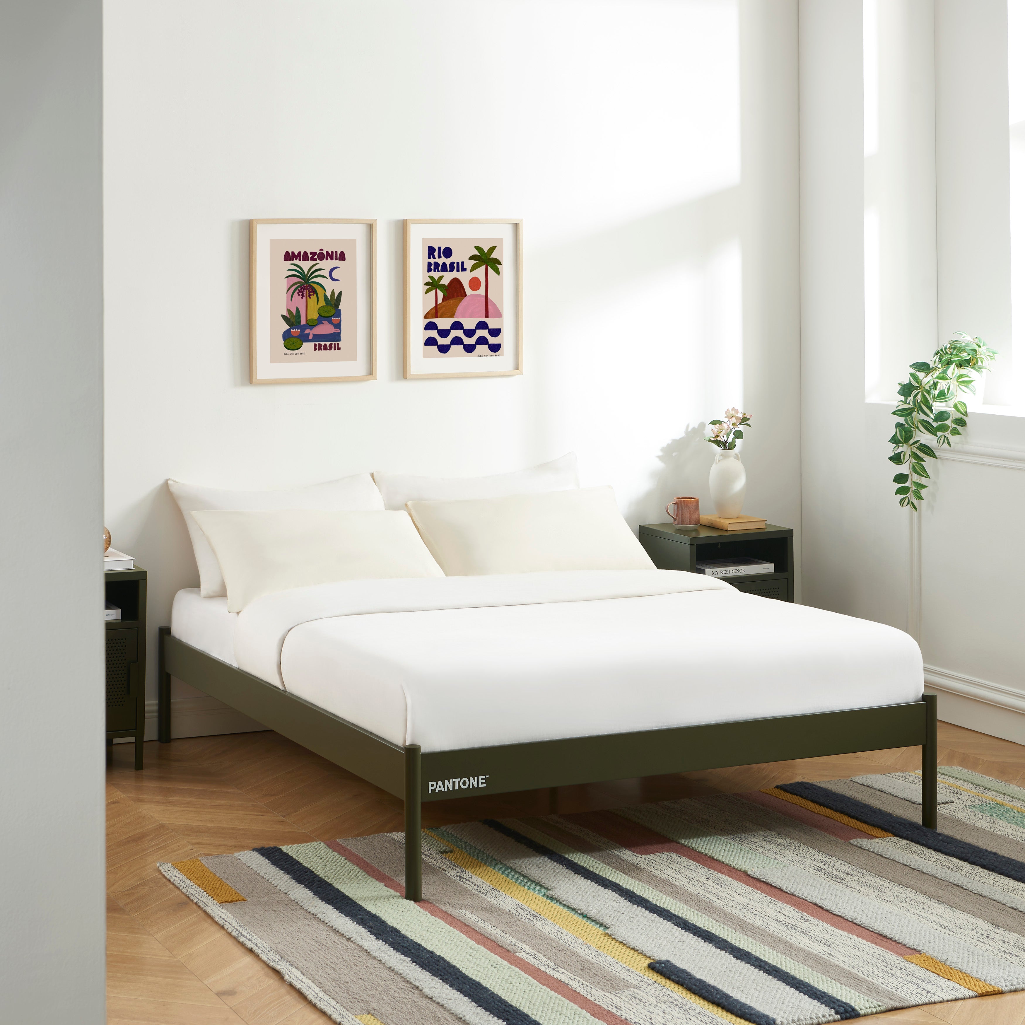PANTONE® Metal Bed with Slatted Base – Olive green