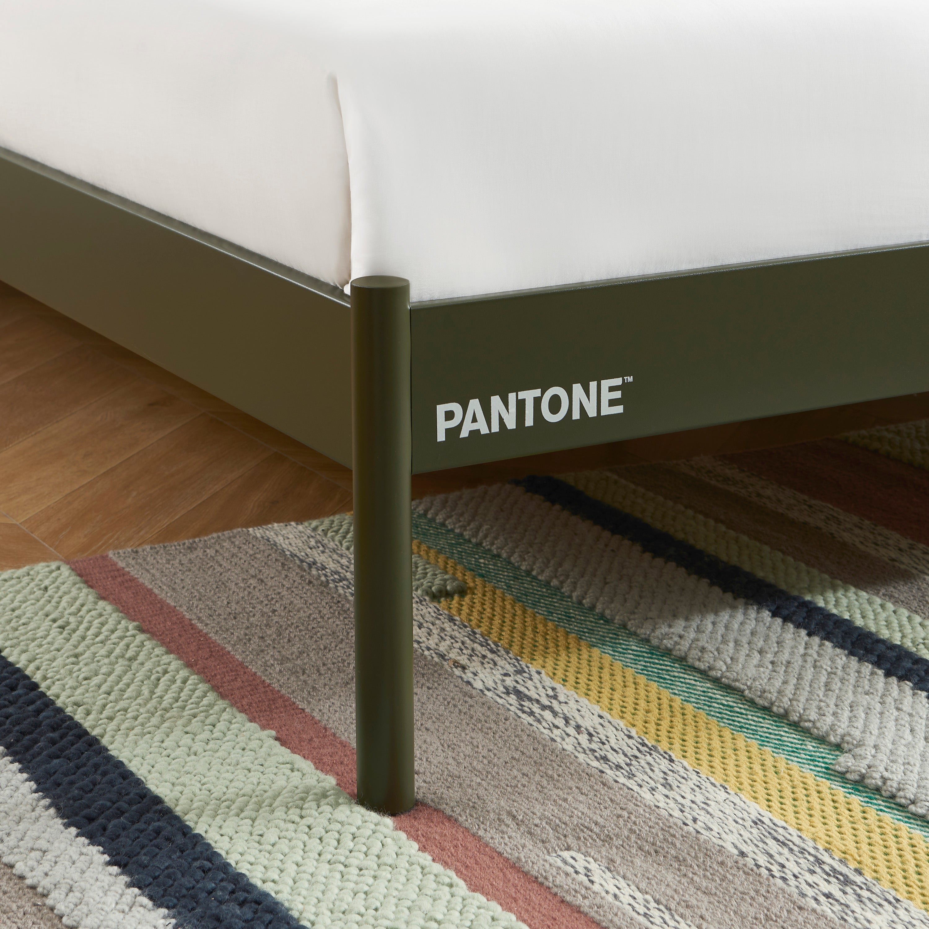 PANTONE® Metal Bed with Slatted Base – Olive green