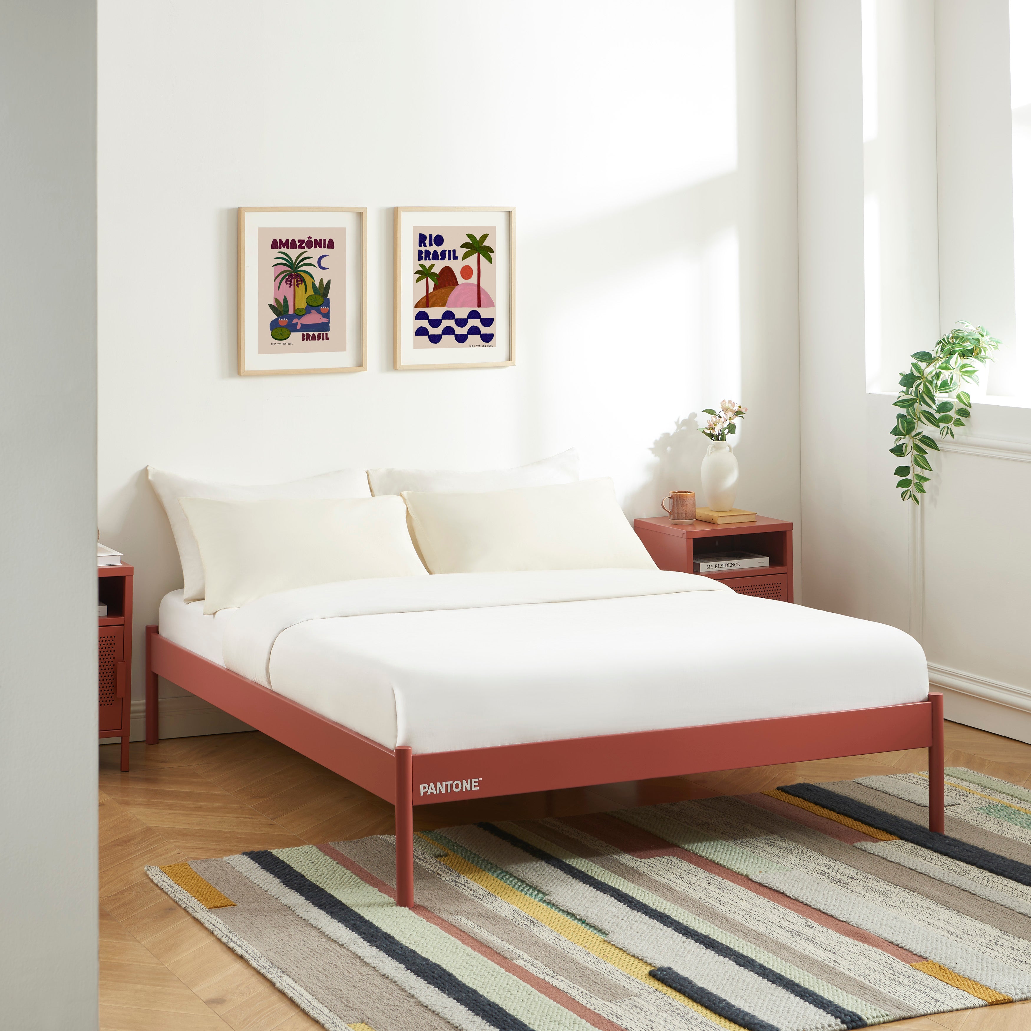 PANTONE® Metal Bed with Slatted Base – Terracotta