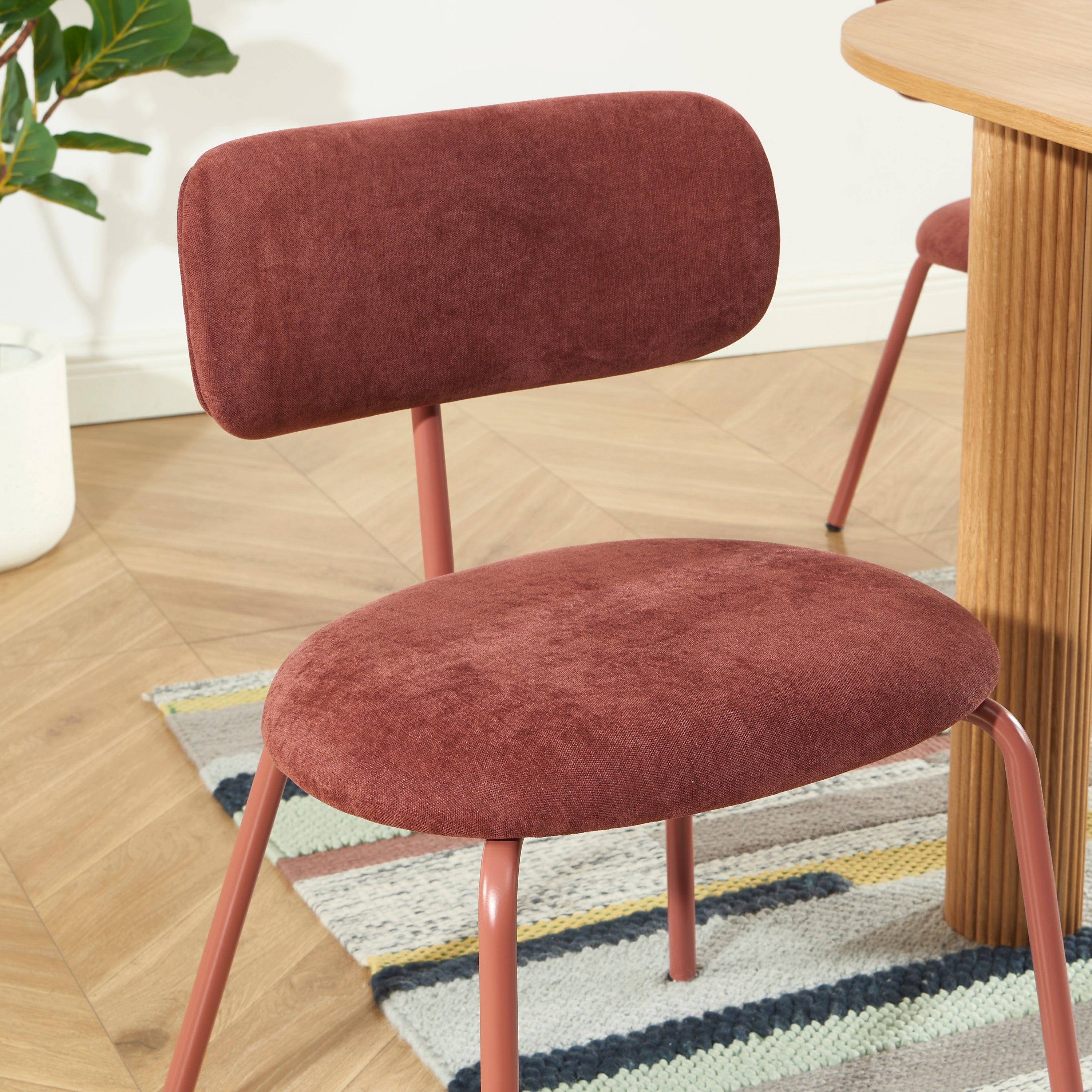 PANTONE® Set of 2 Dining Chairs with Fabric Seat and Metal Legs – Terracotta