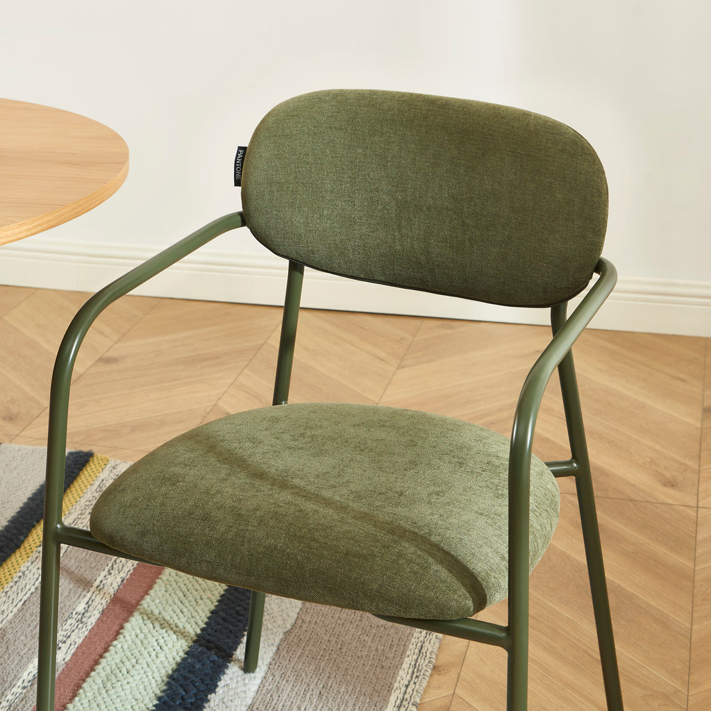 PANTONE® Set of 2 Dining Chairs with Fabric Seat and Metal Armrests – Olive green