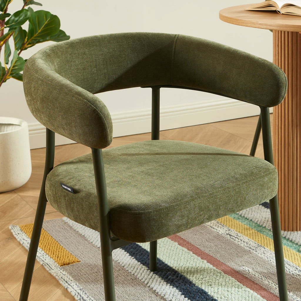 PANTONE® Set of 2 Dining Chairs with Fabric Seat and Metal Legs – Olive green