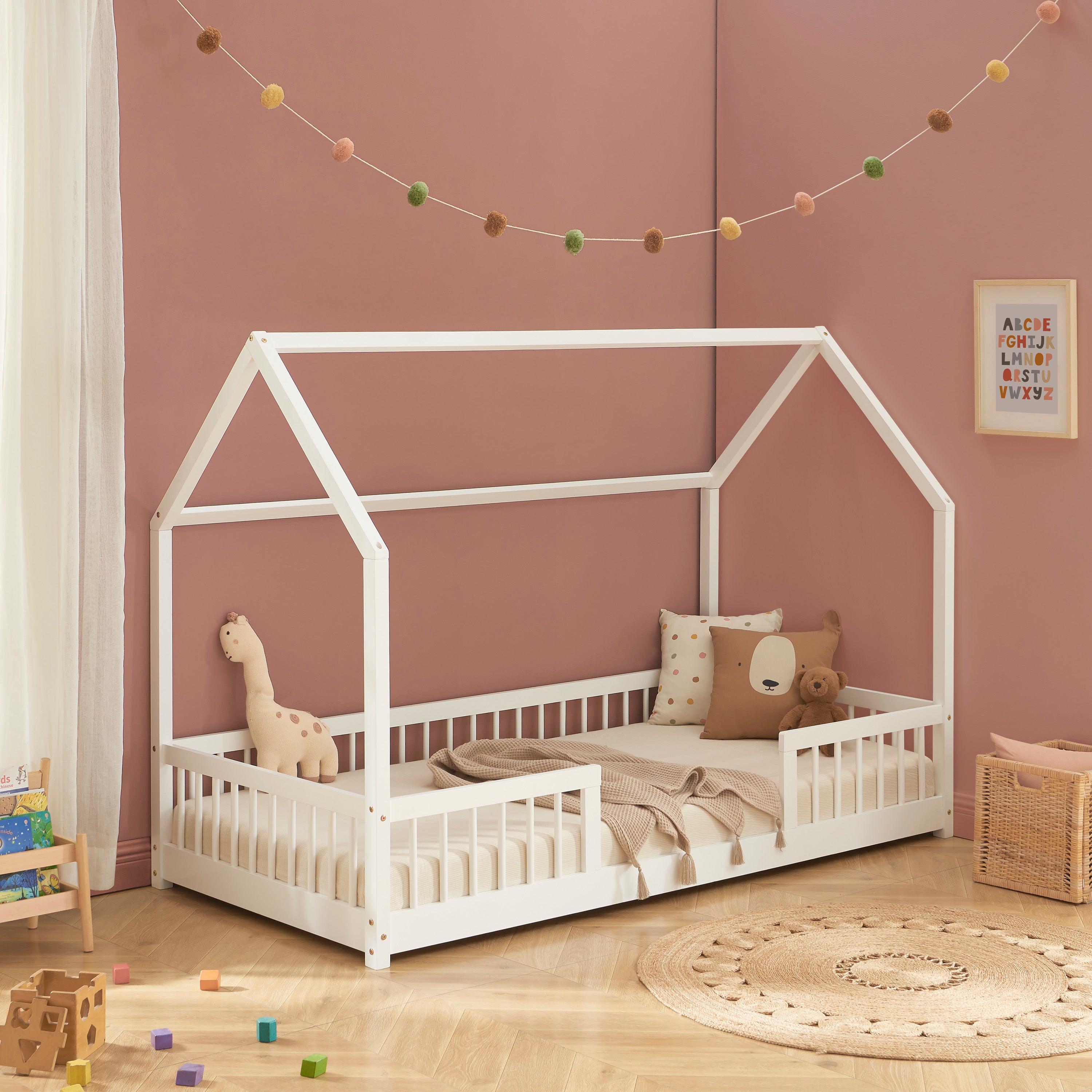 TINY Kids Cabin Bed with Safety Rails 35" x 75" - White